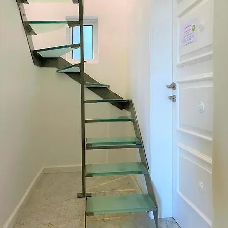 King's Penthouse With Sea View Terraces