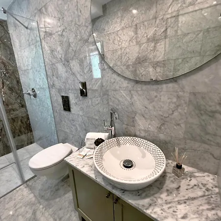 King's Penthouse With Sea View Terraces