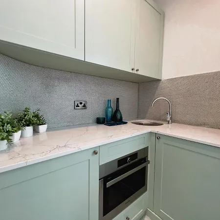 King's Penthouse With Sea View Terraces