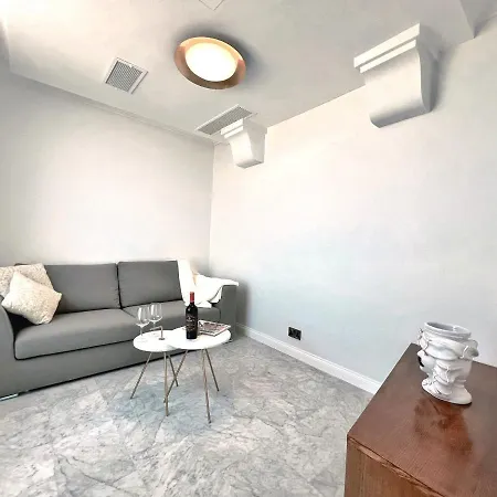 King's Penthouse With Sea View Terraces דירה *