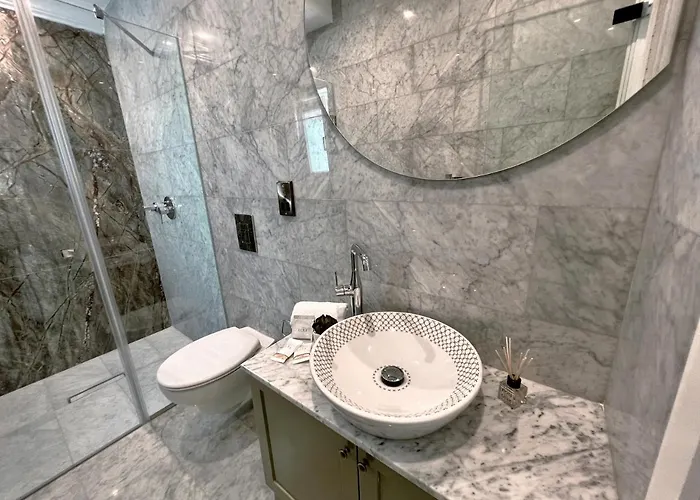 King's Penthouse With Sea View Terraces